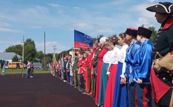 На состязаниях алтайских казаков покажут традиционное оружие и снаряжение