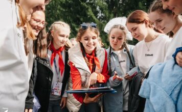 В «Сибирском Артеке» прозвучат сотни голосов нового поколения: профильная смена Движения Первых Алтайского края объединит более 350 ребят